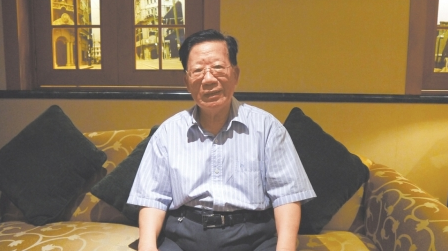 為改革發(fā)聲 青花郎專(zhuān)訪改革先鋒人物“皇甫平”