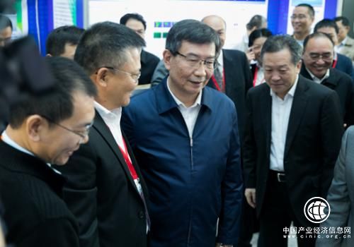 超華科技：高性能銅箔獲省市領(lǐng)導(dǎo)肯定 搶占市場先機(jī)