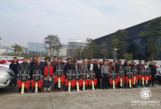 踐行企業(yè)社會(huì)責(zé)任 福田拓陸者助力全國(guó)打贏扶貧攻堅(jiān)戰(zhàn)