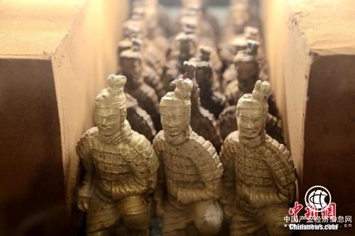 兵馬俑當(dāng)“網(wǎng)紅”被玩壞了？秦始皇陵博物院院長這么說