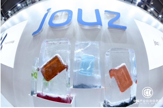 國際電子煙展深圳啟幕 全球首款翻蓋設(shè)計(jì)jouz S成為焦點(diǎn)