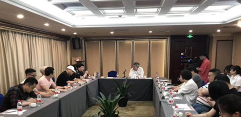 藝術家牛犇出演電影《遠山鳳凰》演繹藤茶致富大劇目