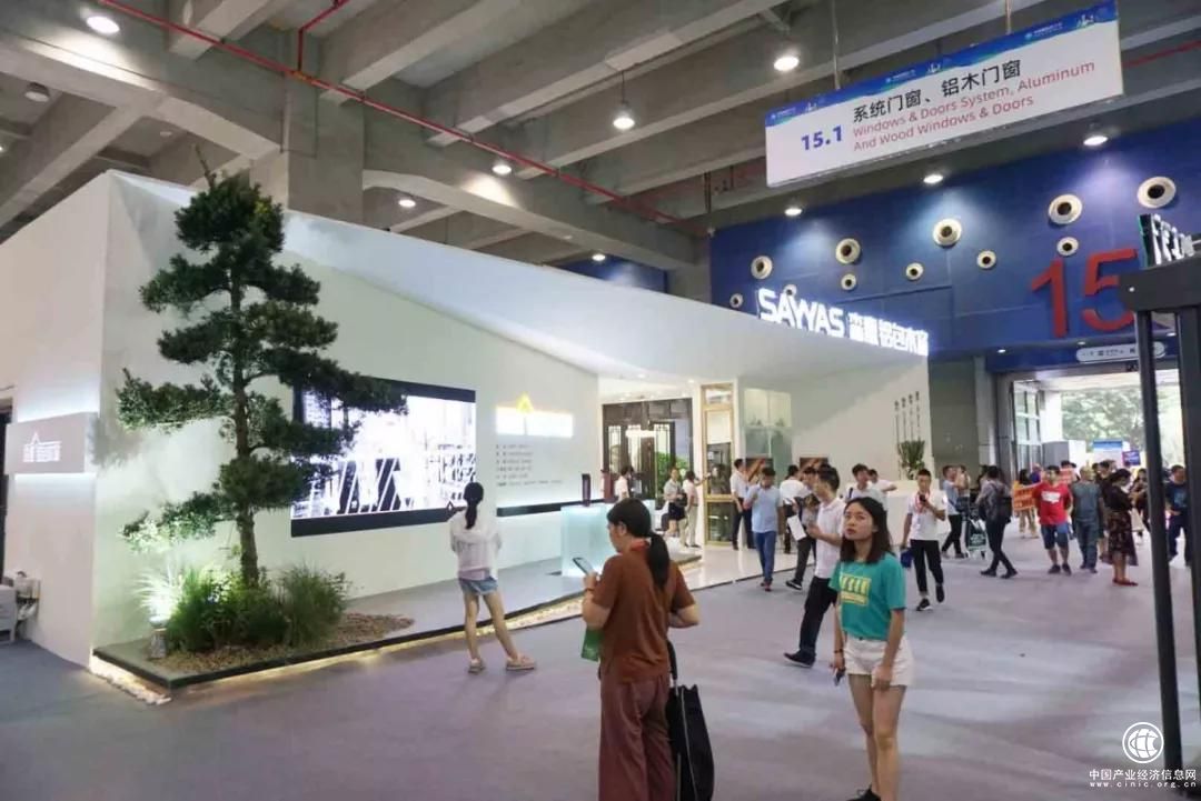 森鷹窗業(yè)驚艷亮相第21屆中國(guó)（廣州）建博會(huì)！
