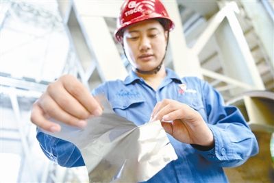 中國寶武太鋼“手撕鋼”創(chuàng)新研發(fā)團隊：超級不銹鋼材料的闖關(guān)者