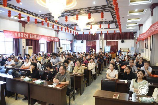 國(guó)慶前夕，仲景宛西中醫(yī)藥文化公益科普走進(jìn)新鄉(xiāng)市