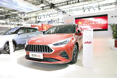 江淮汽車推動(dòng)全產(chǎn)業(yè)高質(zhì)量轉(zhuǎn)型升級