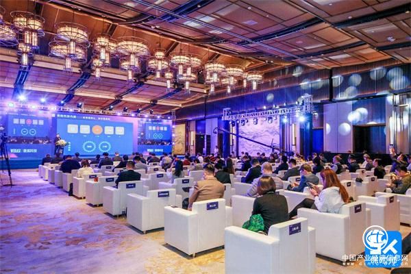 如何以科技賦能保險(xiǎn)行業(yè)？答案就在保險(xiǎn)師這場(chǎng)中介論壇