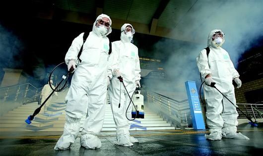 企業(yè)“防疫戰(zhàn)”怎么打？減免租金、推出無(wú)接觸配送服務(wù)……