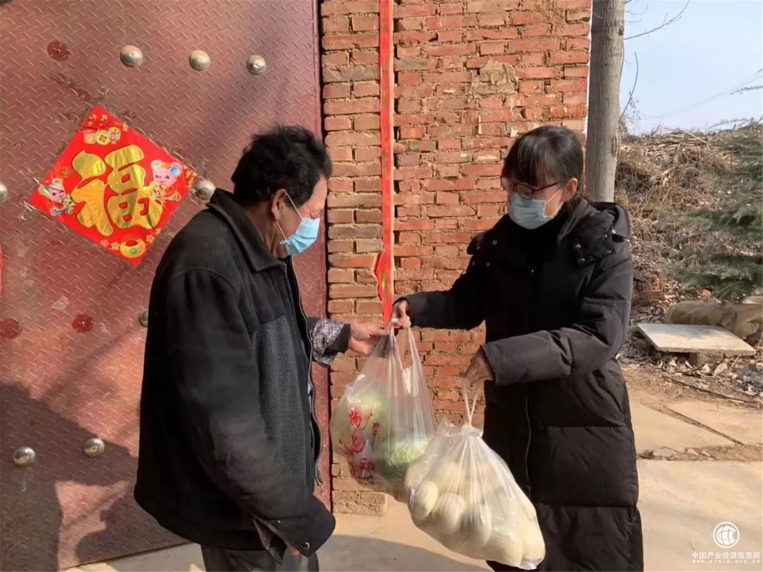 內(nèi)蒙古：小小便民卡 服務群眾“零距離”