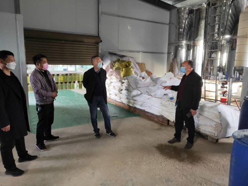 河南省南召縣小店鄉(xiāng)扶貧車間復(fù)工復(fù)產(chǎn) 鞏固脫貧攻堅成效