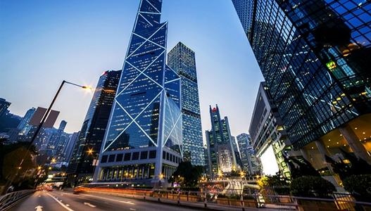 地產龍頭暗戰(zhàn) 行業(yè)TOP3位次懸念迭出