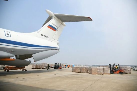 有序開展醫(yī)療物資出口 嚴(yán)把產(chǎn)品質(zhì)量 支持全球抗疫