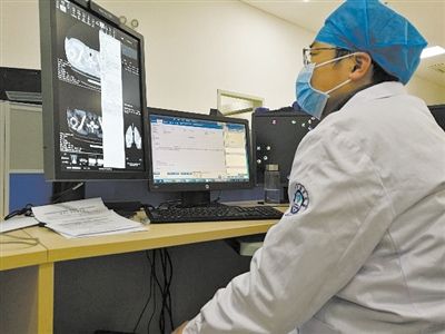 切換“戰(zhàn)場”，中國高科技助力海外防疫