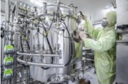 斥資10億元 國藥集團(tuán)新冠疫苗研發(fā)領(lǐng)跑全球