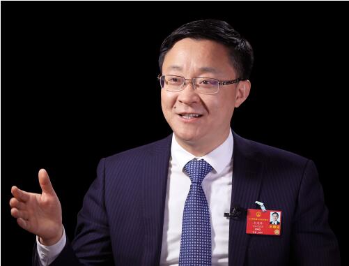 連續(xù)四屆人大代表劉慶峰5項建議：新基建，就是調(diào)結(jié)構(gòu)惠民生的新動力