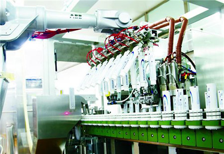 打造服裝“智造”強(qiáng)省，河南搶抓產(chǎn)業(yè)轉(zhuǎn)移契機(jī)