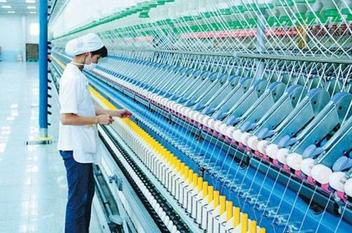 口罩防護(hù)服成重要支撐 前四月我國(guó)紡服類貿(mào)易出口表現(xiàn)如何？