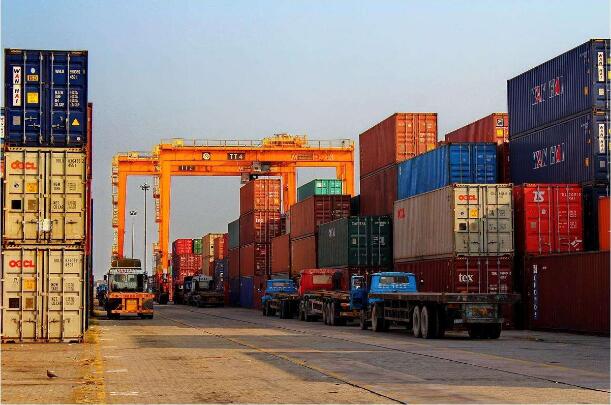 今年前8個月我國進(jìn)出口同比增長23.7%