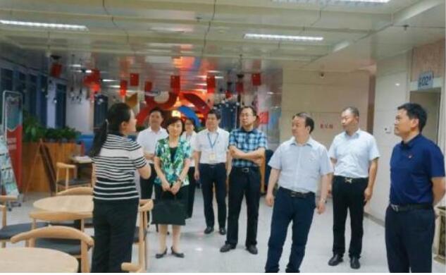 河南省委組織部及南陽(yáng)市相關(guān)領(lǐng)導(dǎo)蒞臨南陽(yáng)眾創(chuàng)空間調(diào)研