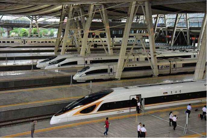 全國(guó)鐵路將實(shí)行新的列車運(yùn)行圖