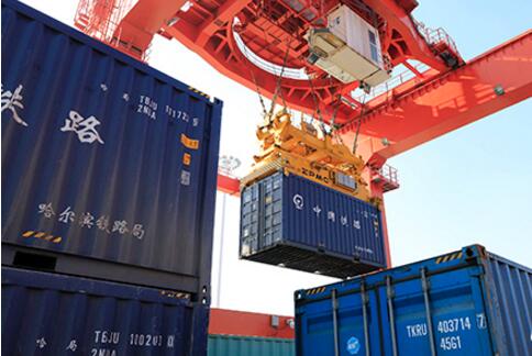 福建消費引擎強勁，外貿(mào)韌性凸顯