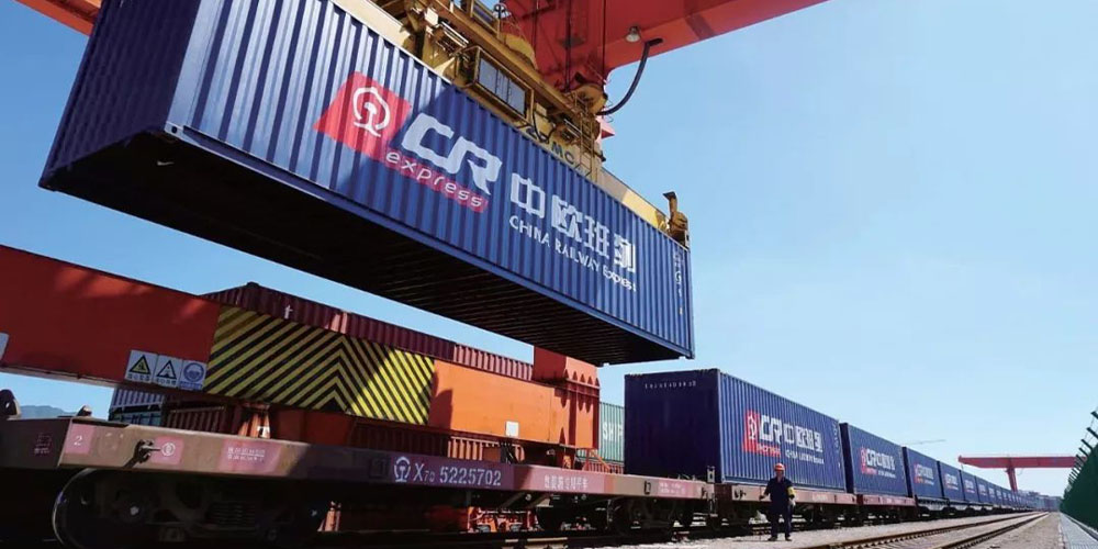 中歐班列累計(jì)開行突破11萬列 發(fā)送貨值超4500億美元