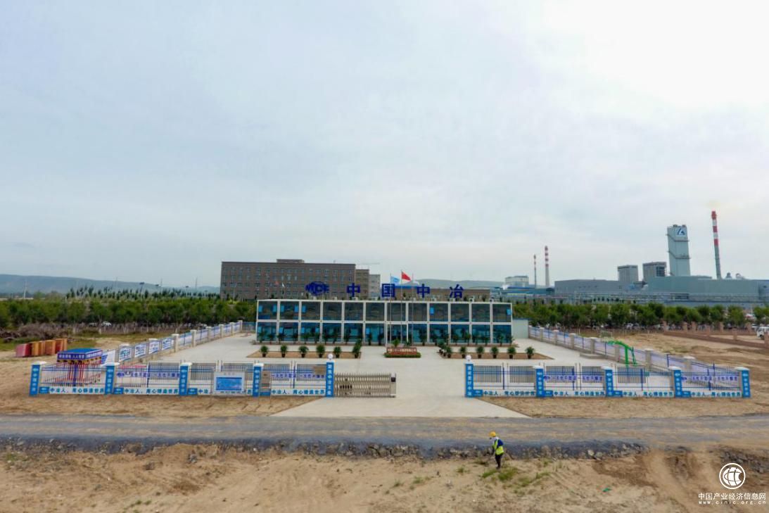 2赤峰市寧保冶金工業(yè)有限公司年產(chǎn)100萬噸鐵合金項(xiàng)目一期工程項(xiàng)目部辦公生活區(qū)航拍