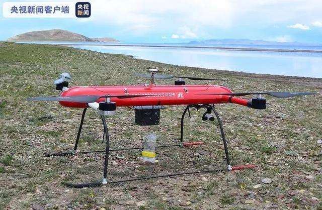 我國(guó)自主飛行機(jī)器人“云雀”助力青藏科考