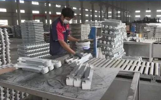 綜合施策進(jìn)一步為市場主體紓困解難