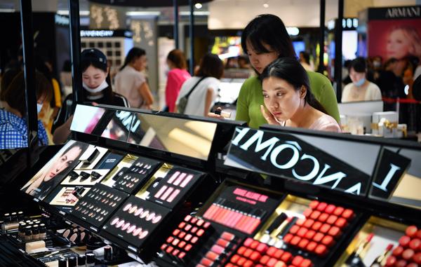 一千可以花，十塊必須?。慨?dāng)代年輕人“神奇”消費(fèi)心理觀察