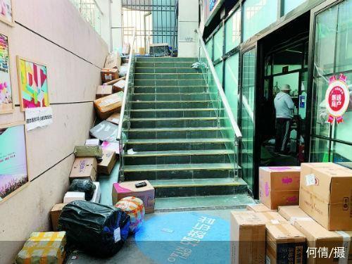 “雙11”前夕：快遞網(wǎng)點(diǎn)承壓，企業(yè)瘋狂圈地