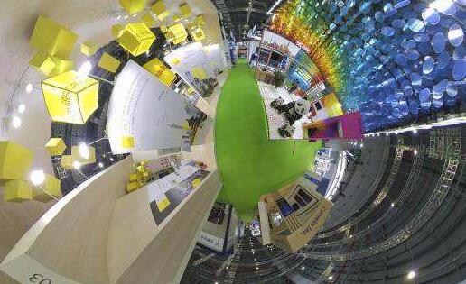 走進第三屆進博會服務(wù)貿(mào)易展區(qū)——對國際優(yōu)質(zhì)服務(wù)敞開大門