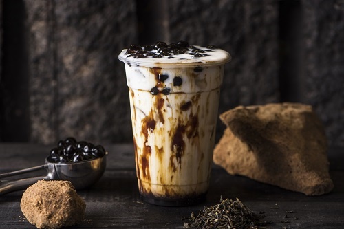 一杯跑腿費(fèi)100元！武漢茶顏悅色門外排起長隊 太火爆一人限購四杯