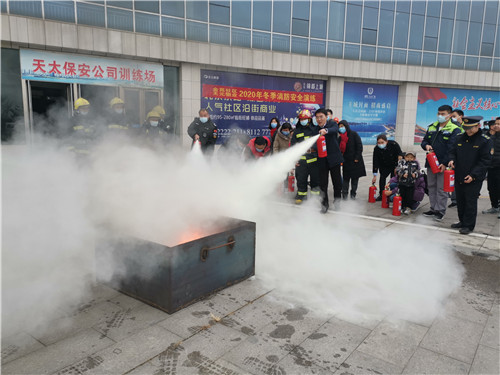 紅領書記曹巍鯤：一顆心撲在社區(qū)只為黨旗高揚