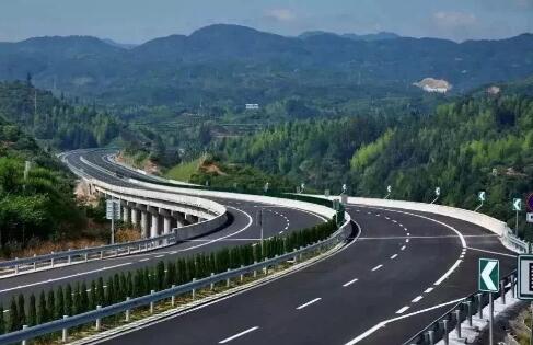 廣東省高速春運(yùn)車(chē)流量已破2億車(chē)次 春運(yùn)至今水路發(fā)送旅客同比增長(zhǎng)約四成