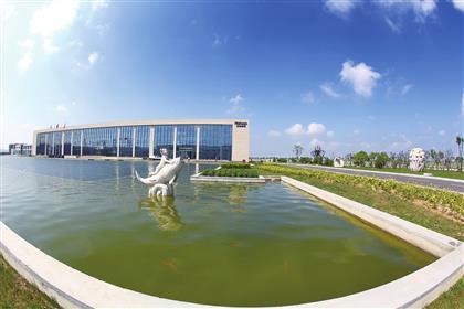 海灣化學(xué)：從黑燈工廠向智能工廠邁進(jìn)