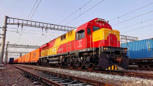 中歐班列中通道累計(jì)通行量突破2萬(wàn)列