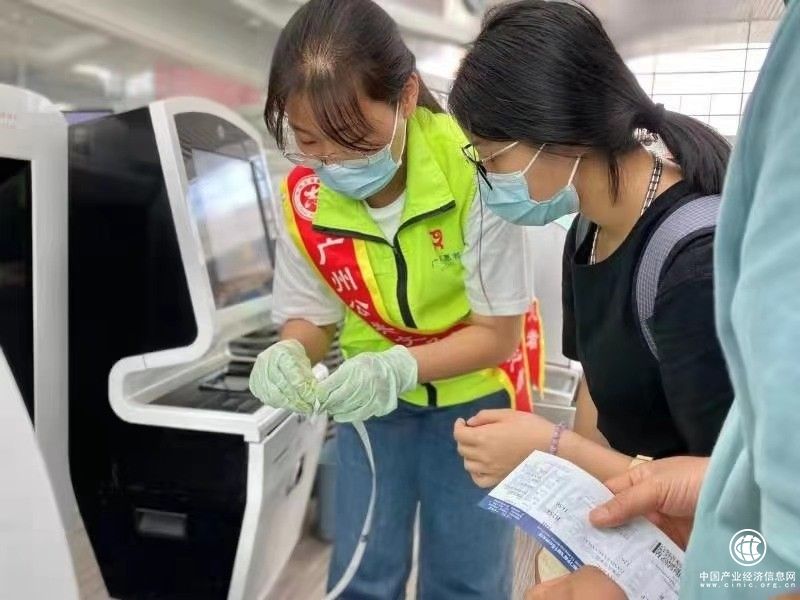 全球機(jī)場(chǎng)旅客滿意度2020年度排名出爐！白云機(jī)場(chǎng)“質(zhì)”與“量”比翼齊飛獲全球“雙第一”