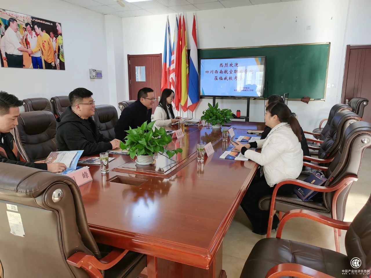四川西南航空學(xué)院在浙江省內(nèi)首次授牌“優(yōu)質(zhì)生選拔培基地”——杭州職達(dá)航空學(xué)院