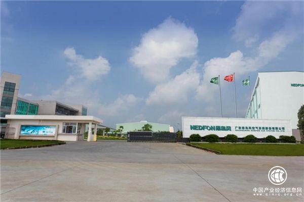 綠島風(fēng)解博超 狠抓產(chǎn)品質(zhì)量堅持人才興企 