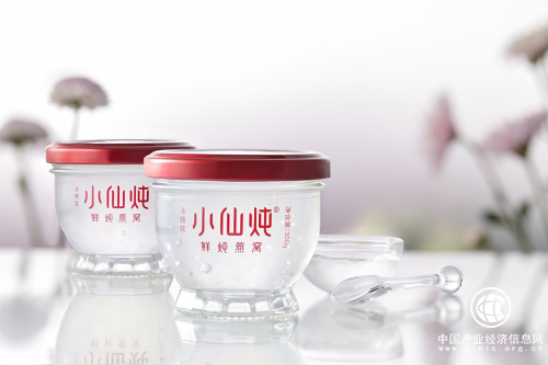 小仙燉鮮燉燕窩用標(biāo)準(zhǔn)化管理升級(jí)行業(yè)品質(zhì)化發(fā)展