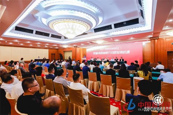 費埃哲睿智CEO王世今獲“金典獎·中國商界巾幗企業(yè)家”稱號