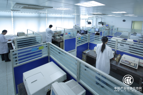 銳意創(chuàng)新 粵萬(wàn)年青力爭(zhēng)打造國(guó)內(nèi)制藥行業(yè)一流品牌