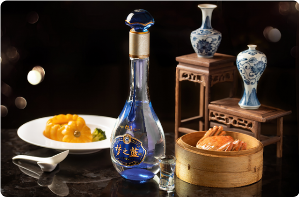 洋河夢之藍水晶版在綿柔中升級帶來時尚新體驗