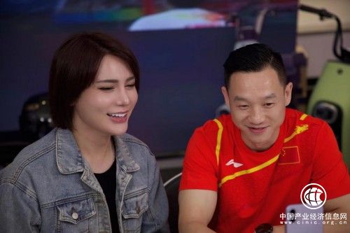 一場賣出3000萬！奧運(yùn)冠軍楊威聯(lián)手辛選主播時(shí)大漂亮“助威”奧運(yùn)季