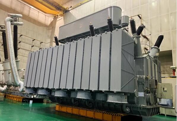 中國(guó)西電集團(tuán)研制成功國(guó)內(nèi)電壓等級(jí)最高、容量最大的植物油變壓器