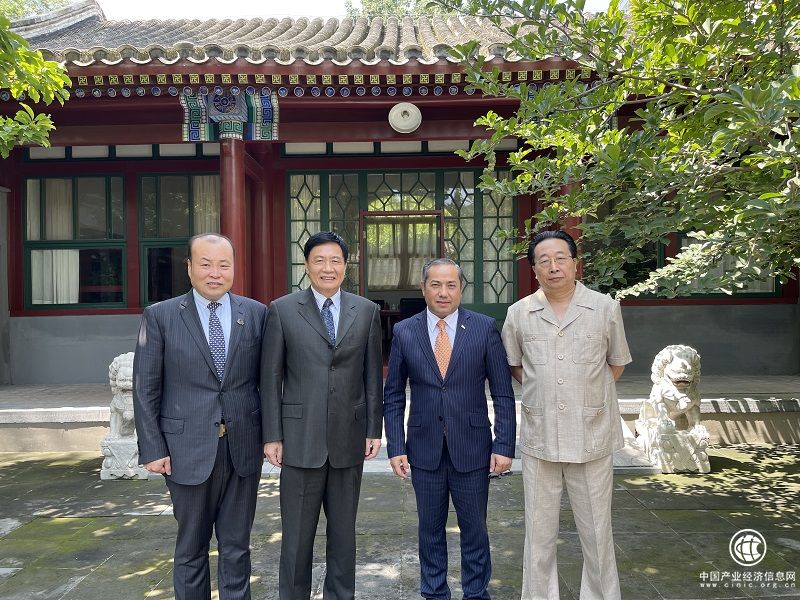 中國和平發(fā)展基金會(huì)秘書長徐建國會(huì)見塔吉克斯坦駐華大使館副館長