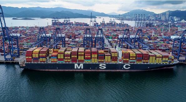 22398標箱！鹽田港創(chuàng)下中國單船作業(yè)量新紀錄