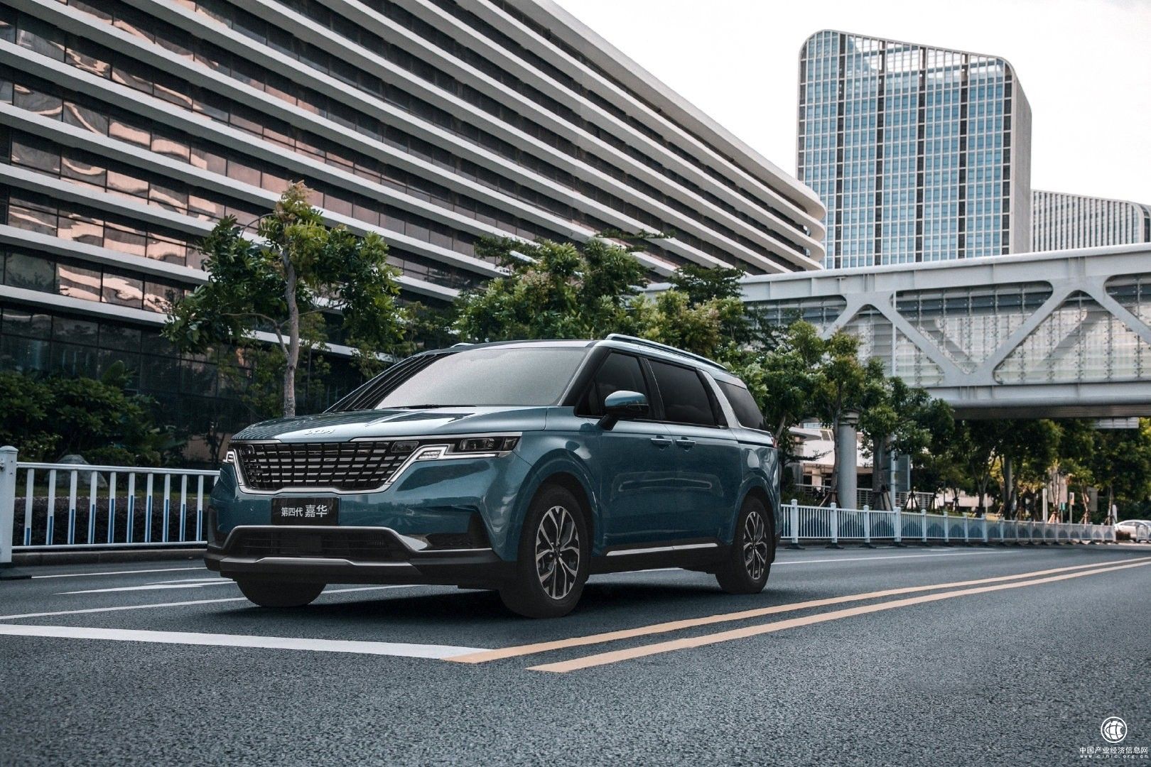 起亞嘉華重塑MPV市場(chǎng)，帶著滿(mǎn)滿(mǎn)誠(chéng)意，遇見(jiàn)更好的你