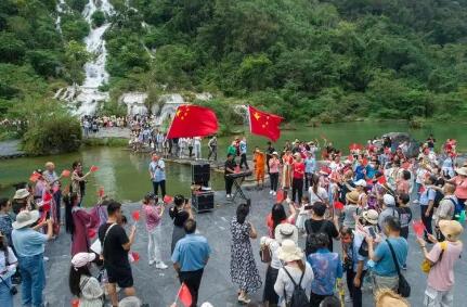 攜程發(fā)布2021年國(guó)慶出游報(bào)告：省內(nèi)、跨省旅游各半